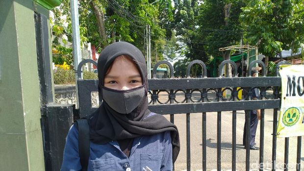 Peserta UTBK di di UNJ (Sachril/detikcom)