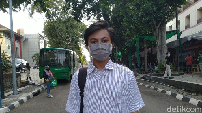 Peserta UTBK di UNJ (Sachril/detikcom)