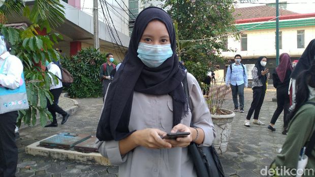 Peserta UTBK di UNJ (Sachril/detikcom)