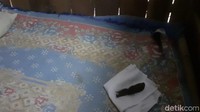 Tiga hari menyimpan jenglot temuan tersebut, Cokro mengaku sudah mengalami pengalaman mistis. Cokro mengaku didatangi sosok laki-laki renta. Sosok itu hadir di dalam mimpi maupun secara langsung.