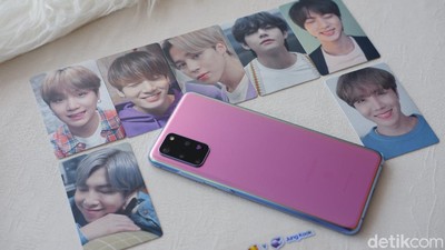 Unboxing Galaxy S20+ BTS Edition yang Siap Bikin Gemas Para ARMY