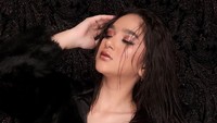 Saat ini, namanya terseret kasus dugaan prostitusi di kalangan artis. Foto: Dok. Instagram/hanaaaast