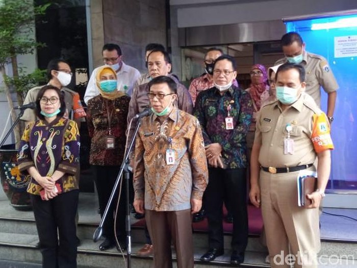 Jumpa pers pihak Kemdikbud dan Pemprov DKI di kantor Kemendagri. (Kadek M Luxiana/detikcom)