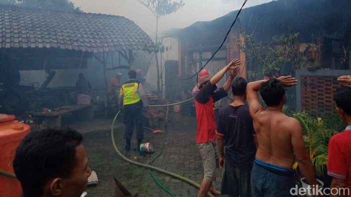 kebakaran di blitar