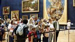 Kembali Dibuka, Museum Louvre Diserbu Wisatawan