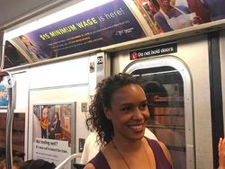 Kocak! 10 Foto Orang yang Kembar Sama Model Iklan di Subway