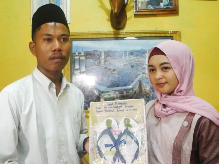 mahar sandal jepit mahar sandal jepit