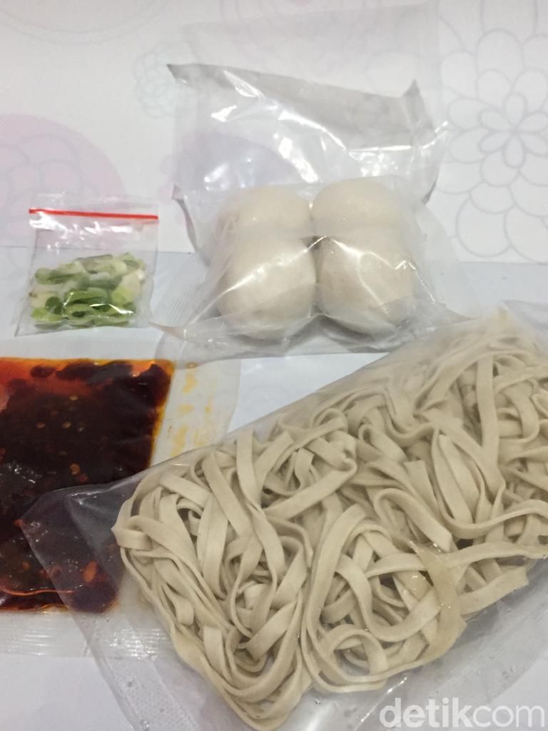 Mee Pok Mami Lana Kitchen