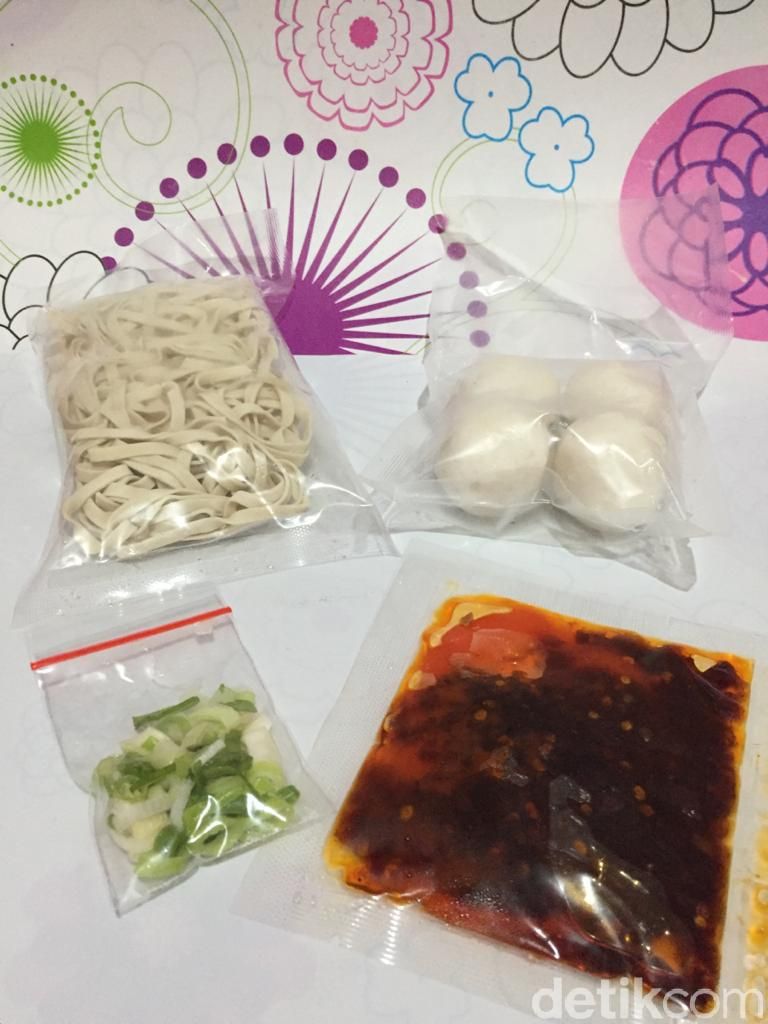 Mee Pok Mami Lana Kitchen