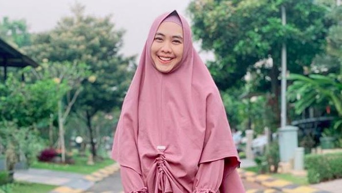 Oki Setiana Dewi