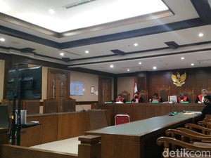 Kasus Suap Pajak Dealer Jaguar, 3 Pegawai PMA 3 DKI Divonis 3 dan 5 Tahun Bui