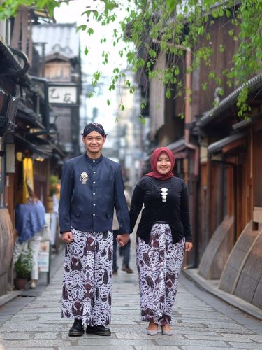 Cerita di Balik Foto Prewedding di Jepang Pakai Baju Adat ...