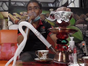Kisah Sudirman, Tamatan SD yang Sukses Jadi Eksportir Arang
