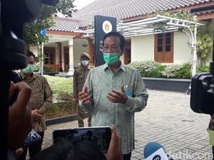 Sultan Respons Kritik Fadli Zon soal Tak Ada Soeharto di Keppres 1 Maret
