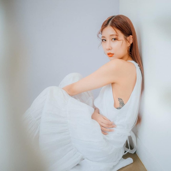 Beberapa waktu lalu media heboh memberitakan rumor bahwa Stephanie berpacaran dengan seorang mantan atlet baseball Amerika, Brady Anderson. Wanita yang pernah artis SM Entertainment itu pun telah mengonfirmasi kabar tersebut di akun Instagram-nya. Foto: Instagram @stephanie_kim