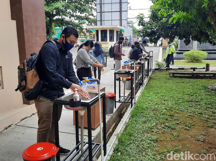 Suasana UTBK di UPN Veteran Yogyakarta