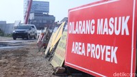Simpang susun Cileunyi merupakan bagian dari proyek strategis nasional Jalan Tol Cileunyi-Sumedang-Dawuan (Cisumdawu).