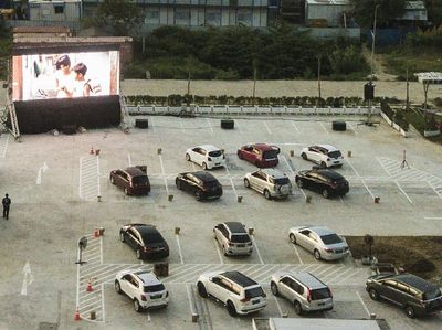 Drive in jadi Alternatif Hiburan di Era New Normal