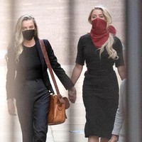 Persidangan kali ini memperkarakan gugatan Johnny terhadap The Sun dan penerbitnya, News Group Newspapers, serta Editor Eksekutif The Sun Dan Wootton. Bintang The Pirates of the Caribbean itu keberatan dengan salah satu artikel The Sun yang terbit pada 2018. (Foto: Getty Images/Peter Summers)