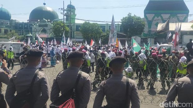 demo tolak ruu hip