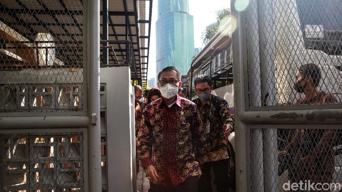 Komisi III DPR mengunjungi rutan KPK. Kegiatan itu dilakukan usai Komisi III DPR menggelar rapat dengar pendapat (RDP) dengan KPK.