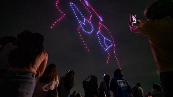 Pertunjukan drone ini dilakukan di Sungai Han di kota Seoul pada Sabtu pekan lalu. Foto: Ministry of Land, Infrastructure and Transport