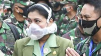 Dari bentuknya yang transparan, masker ubur-ubur ini juga memudahkan penggunanya saat berkomunikasi dan mudah dibersihkan. Alasan inilah yang membuat Birrel menyarankan tenaga medis untuk menggunakan masker ini. ANTARA FOTO/M Risyal Hidayat  