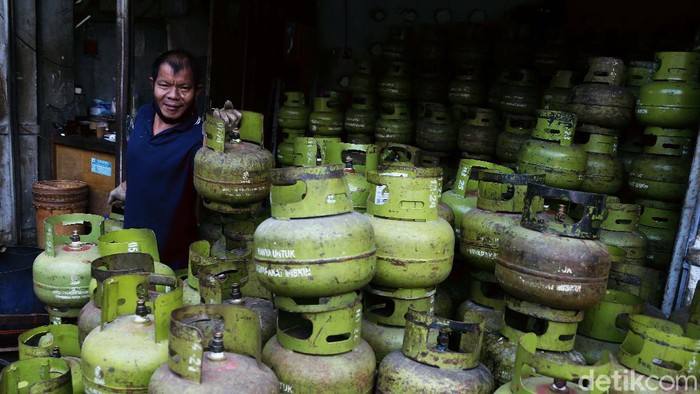 Kebutuhan Elpiji 3 Kg Meningkat Selama Pendemi Konsumsi harian gas elpiji subsidi atau gas 3 kg meningkat selama pandemi COVID-19. Kenaikan mencapai 1 persen dari konsumsi normal.