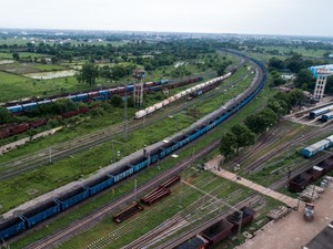 Heboh, Kereta di India Jalan Sendiri Tanpa Masinis sampai 70 Km