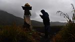 Melihat Ritual Yadnya Kasada Suku Tengger