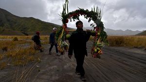Benarkah Suku Tengger adalah Keturunan Terakhir Majapahit? Simak Faktanya