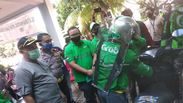 Ojol Depok Boleh Bawa Penumpang Lagi, Ini 6 Aturan bagi Aplikator