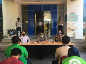 Polisi Akan Pantau Penerapan Protokol Kesehatan Ojol Berpenumpang di Depok