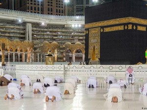 Pembatasan Haji, Frustrasi Bagi Jemaah dan Kesulitan Ekonomi Arab Saudi