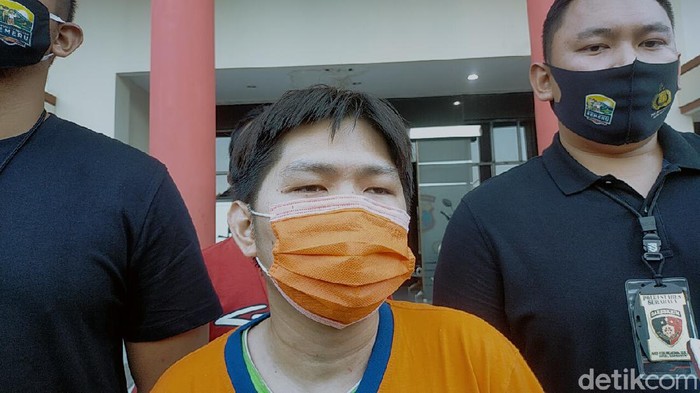 pengunggah video viral dokter telanjang dipamerkan