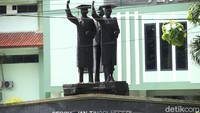 Seperti diketahui, Gedung UPN Veteran yang menjadi pusat UTBK ada di Kampus UPN Veteran Jakarta, Pondok Labu, Jl RS Fatmawati Nomor 1 Pondok Labu, Jakarta Selatan, yakni di Gedung Rektorat Lantai 1 Ruang Nusantara 2.