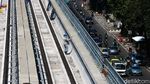 Sudah Dipasangi Rel, Begini Penampakan Proyek LRT di Kuningan