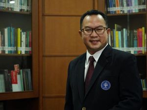 Cerita Rektor IPB yang Dua Kali Positif COVID-19 dan Berhasil Sembuh