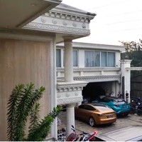 Anang menjelaskan, rumah tersebut berdiri di atas tanah seluas 2.000 meter persegi. Saking luasnya, lahan masih bisa memuat hingga 100 mobil. (Foto: YouTube/Baim Paula)