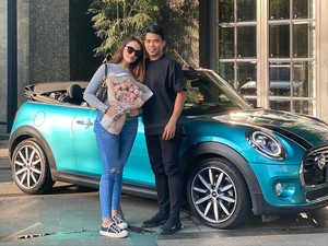 Selebgram Dikasih Pemain Timnas Mobil Mewah, Terungkap di Vlog Ternyata Bekas