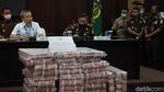 Ini Tumpukan Uang Rp 97 M yang Disita dari Honggo Wendratno