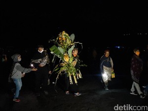 Begini Jalannya Yadnya Kasada di Tengah Pandemi Corona