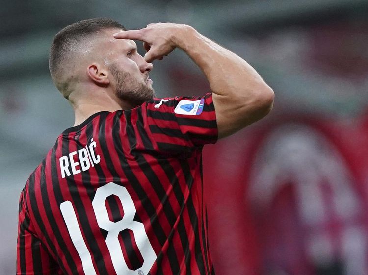 AC Milan Bangkit dan Gebuk Juventus