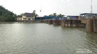 Tampak bendung Gerak Serayu.