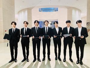 BTS Dominasi iTunes Lewat Lagu Ciptaan Jungkook Your Eyes Tell