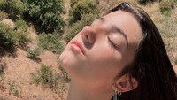 Charli DAmelio adalah gadis berusia 16 tahun yang menjadi bintang TikTok dengan penghasilan tertinggi di dunia. Dok. Instagram