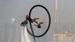 Aksi Memukau Air FlyBoard di Dubai