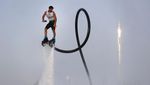 Aksi Memukau Air FlyBoard di Dubai