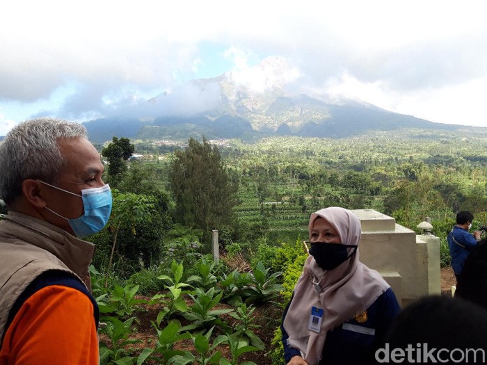 Gubernur Jateng Ganjar Pranowo Dukuh Stabelan, Desa Tlogolele, Kecamatan Selo, Boyolali, Rabu (8/7/2020).