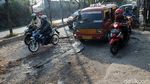 Miris! Jalan Penghubung Bekasi-Jakarta Rusak